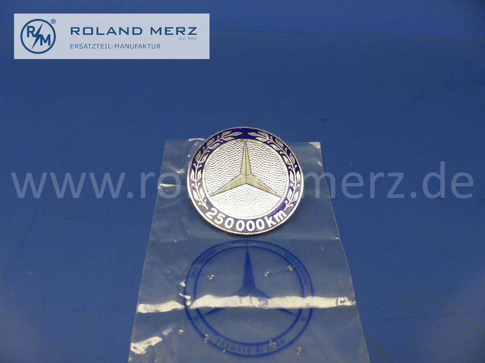 Mercedes-Benz 250,000 km high mileage award, original design, made of enameled heavy copper with 75 mm diameter, 2 M4 threaded bolts for mounting on the radiator grille, Original MB new part NOS