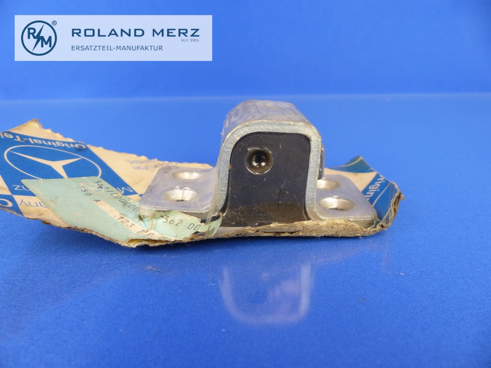 1237200104 Schließöse links für Bm 123, W123, Original MB-Neuteil NOS