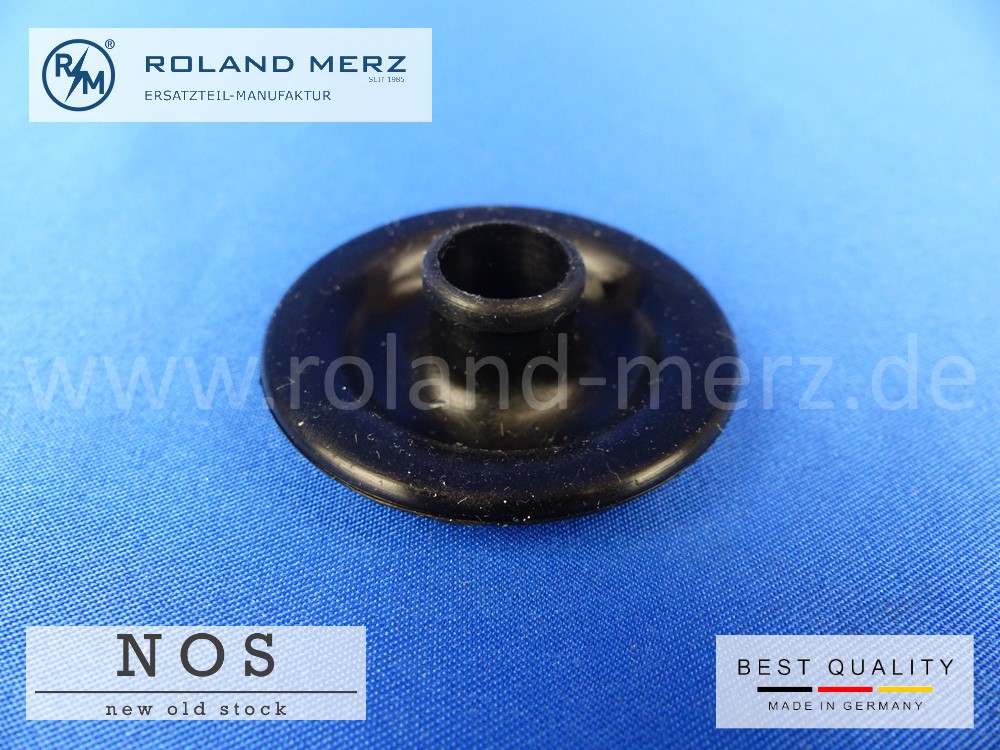 P1130577 Wasserschutzscheibe 626/1 für VW Zündkerzenstecker aus Temperatur- und ölbeständigem Elastomer für VW Käfen, Karmann Chia, VW Bus T 1 und T 2