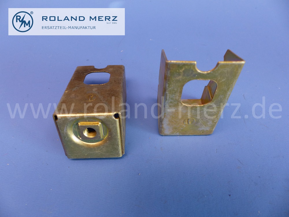 1157201527 Lager Fensterführung Fahrertüren, Mercedes W114 und W115, Original Mercedes Neuteil, NOS 