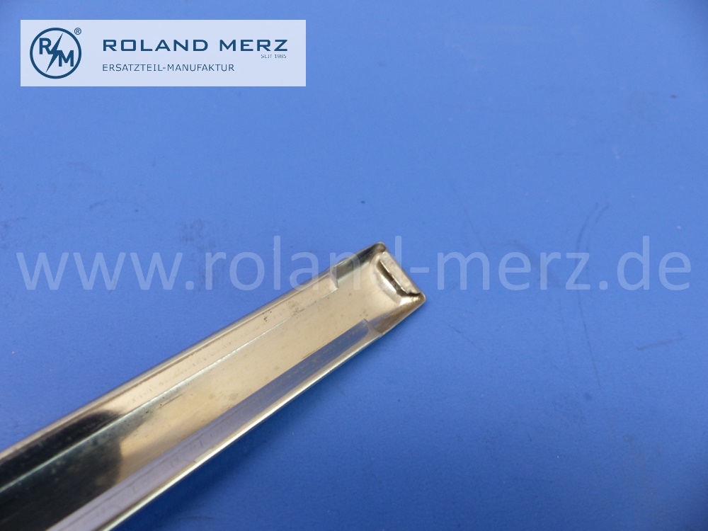 1106980381 trim strip below tail lamp, left, length 750mm, Mercedes Heckflosse W110, 190c – 230, original Mercedes spare-part, NOS