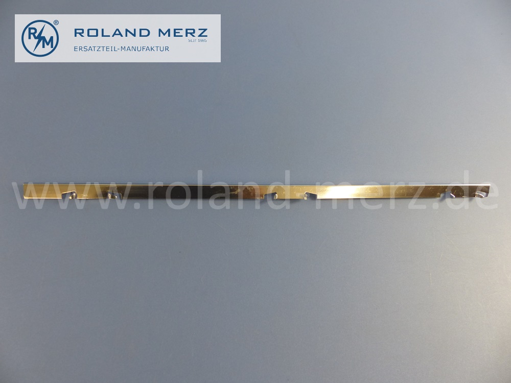 1076940182 Zierstab, Zierleiste, Zierblende hinter Fahrertür, links, Mercedes C107, Coupé SLC, Länge 415mm, Original Mercedes Neuteil, NOS