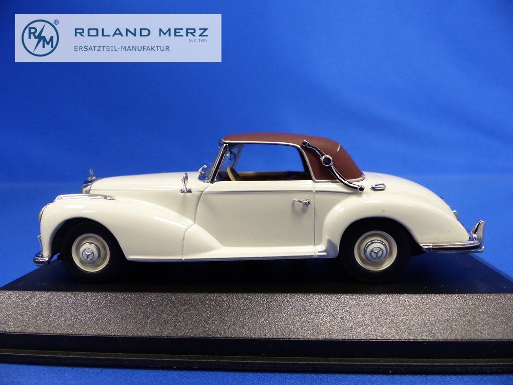 032341-11 Mercedes-Benz 300 S Cabriolet weiss/braun - Minichamps PMA 1:43