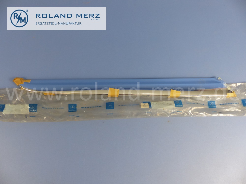 1156981389 Zierstab, Zierleiste, C-Säule, links, Limousine, Mercedes W114, W115, Strich 8, Länge 570 mm, Original Mercedes Neuteil, NOS - Kleberreste -