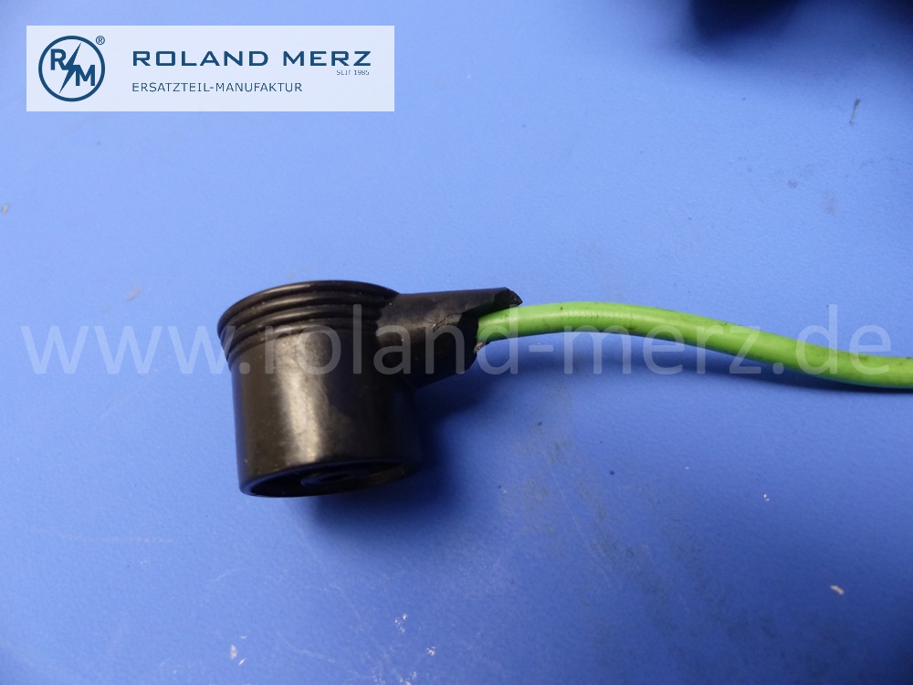 0021585301 Verteiler, Zündverteiler, Mercedes M110, W123, W460, W116, W126, W107, Bosch 0237302005, Original Mercedes Ersatzteil, Stecker leicht beschädigt