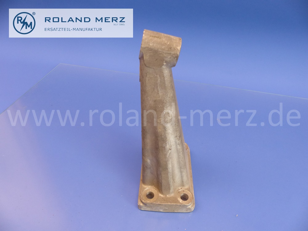 1212234504 Träger Motor, Motorträger, links, vorne, Mercedes W110, Heckflosse, Original Mercedes Neuteil, NOS