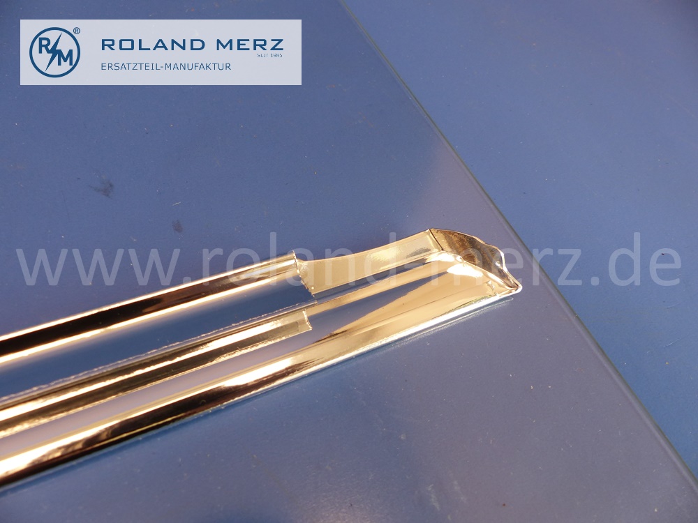 1087280130 Zierstab Bordkante Fensterschlüssel, Fahrertür, links, Mercedes W108, W109, Original Mercedes Neuteil, NOS 
