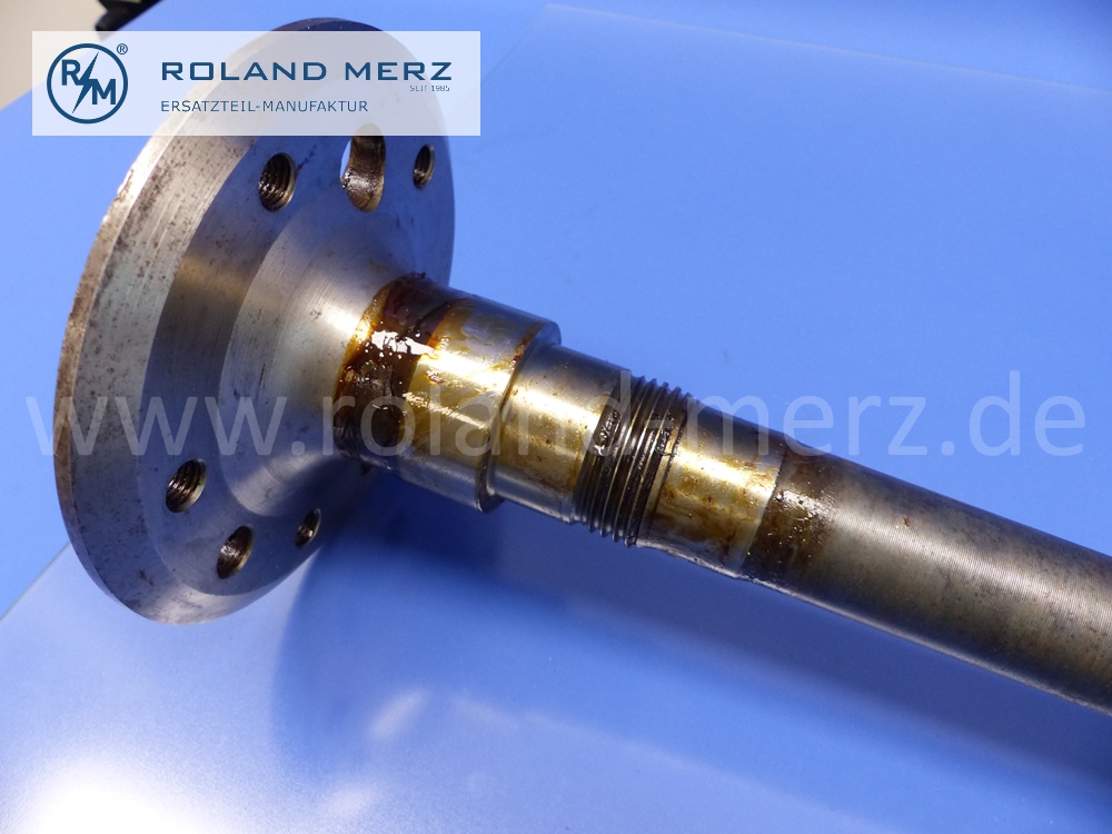 1113571101 Achswelle, Hinterachswelle, links, Mercedes W110, W111, Original Mercedes Neuteil, NOS 
