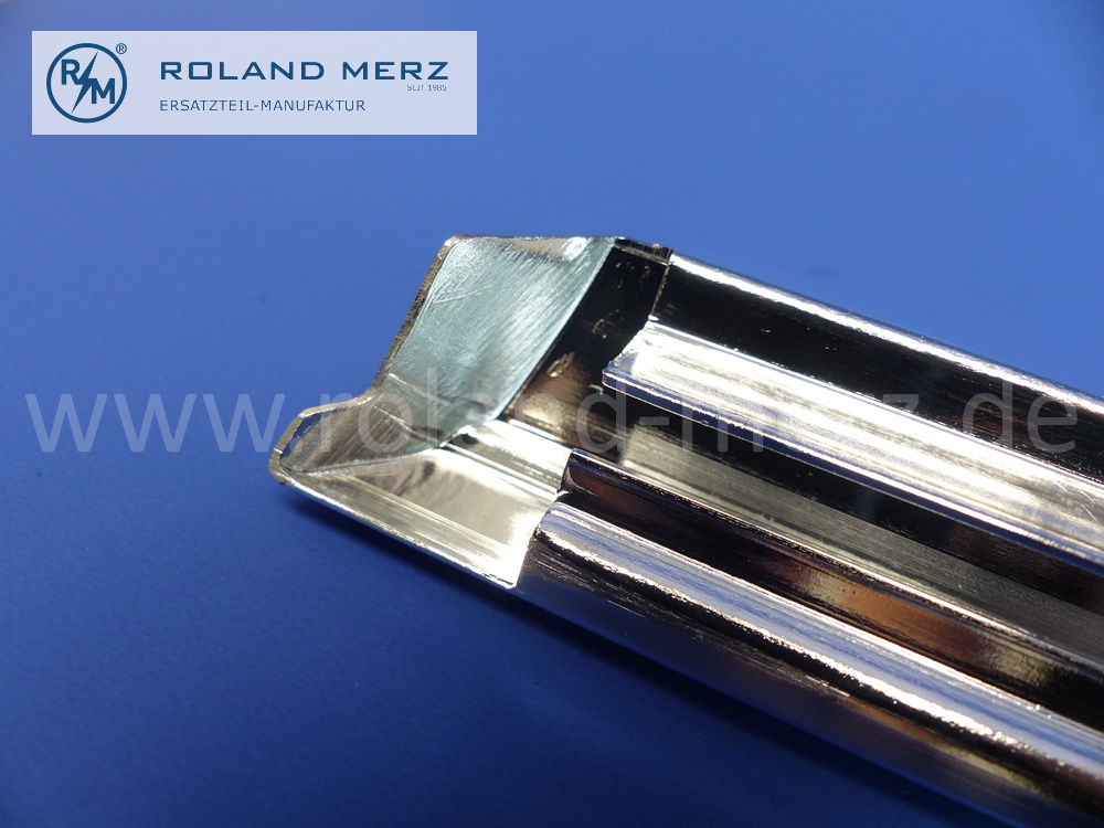 1157280230 Zierstab an Bordkante rechts, Mercedes W114, Strich Acht Coupé, 250C, 250CE, 280C, 280CE, Länge 940 mm, original Mercedes Neuteil, NOS 