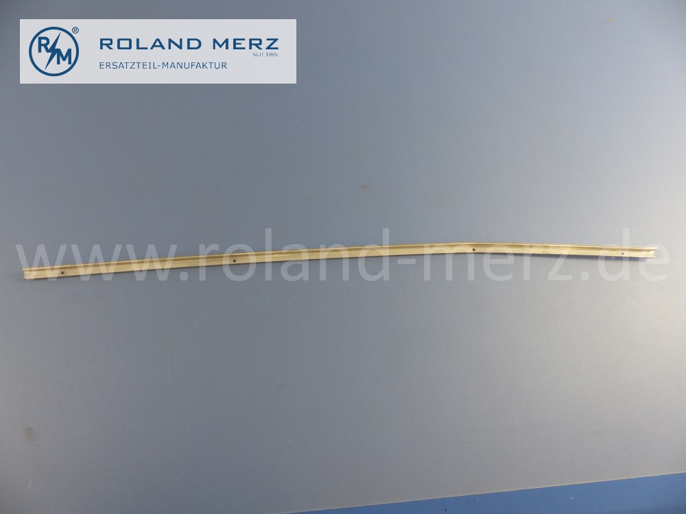 1077820013 Zierstab, Zierleiste, Zierblende Schiebedach vorne, Mercedes C107, Coupé SLC, Länge 675mm, Original Mercedes Neuteil, NOS