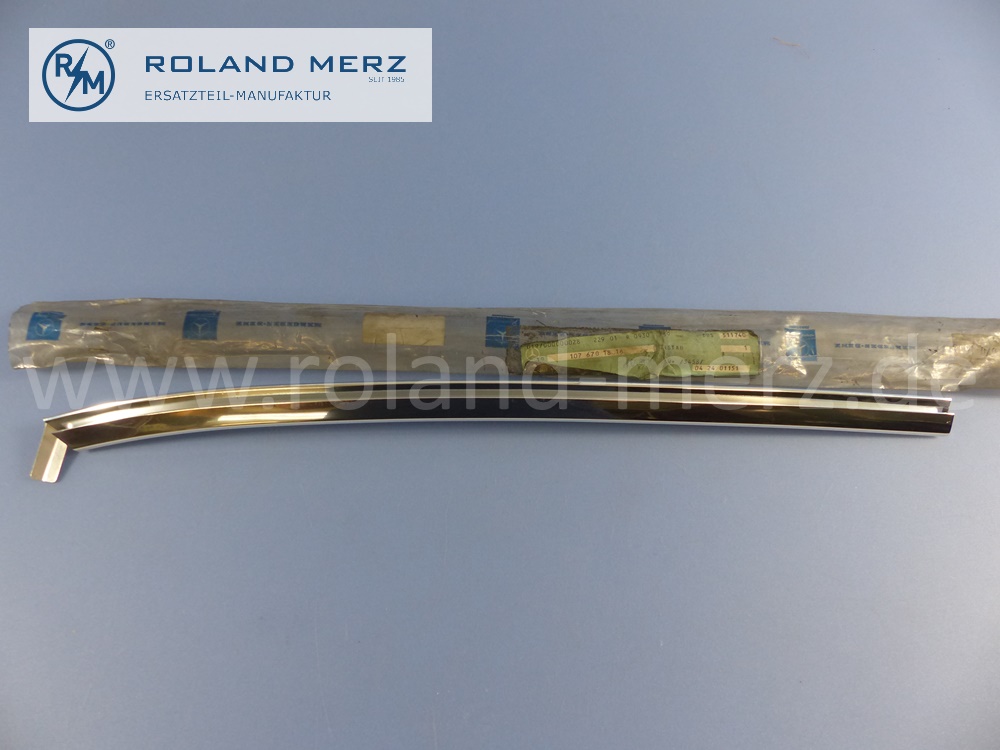 1076701816 Zierstab, Zierleiste, Zierrahmen Hardtop, Heckscheibe, rechts, Mercedes R107 Roadster SL, Länge 540 mm, Original Mercedes Neuteil, NOS