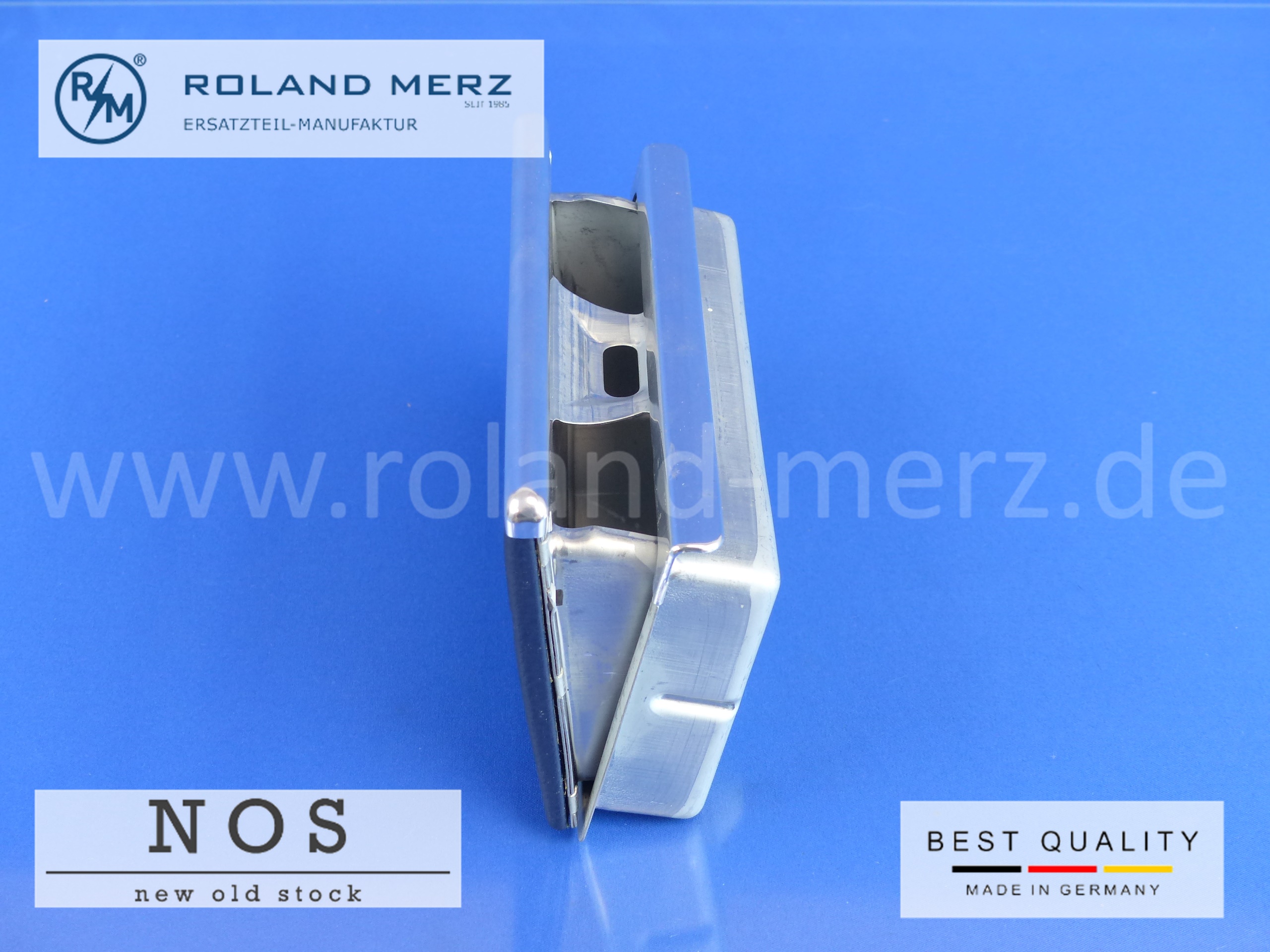 0008104230 Ascher, Aschenbecher Fondtür, Mercedes W123, Farbe 5045 blau 0008104230 Ascher, Aschenbecher Fondtür, Mercedes W123, Farbe 5045 blau