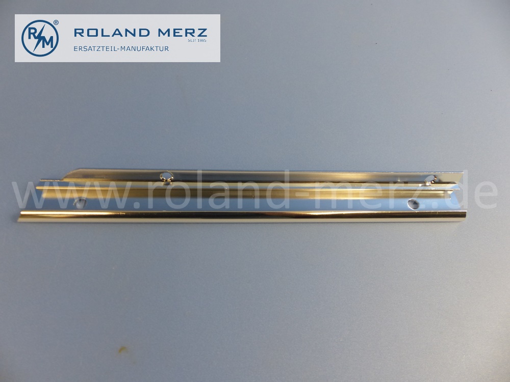 1077251065 Schiene, Abdichtschiene, Chromschiene, Fensterrahmen Tür, vorne rechts, Länge 285mm, Mercedes R107 roadster, SL, Original Mercedes Neuteil, NOS