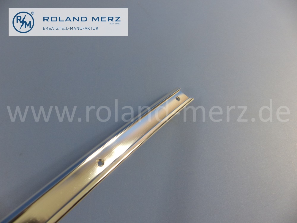 1077250365 Schiene, Abdichtschiene, Chromschiene, Fensterrahmen Tür, vorne schräg, links, Länge 515mm, Mercedes R107 roadster, SL, Original Mercedes Neuteil, NOS