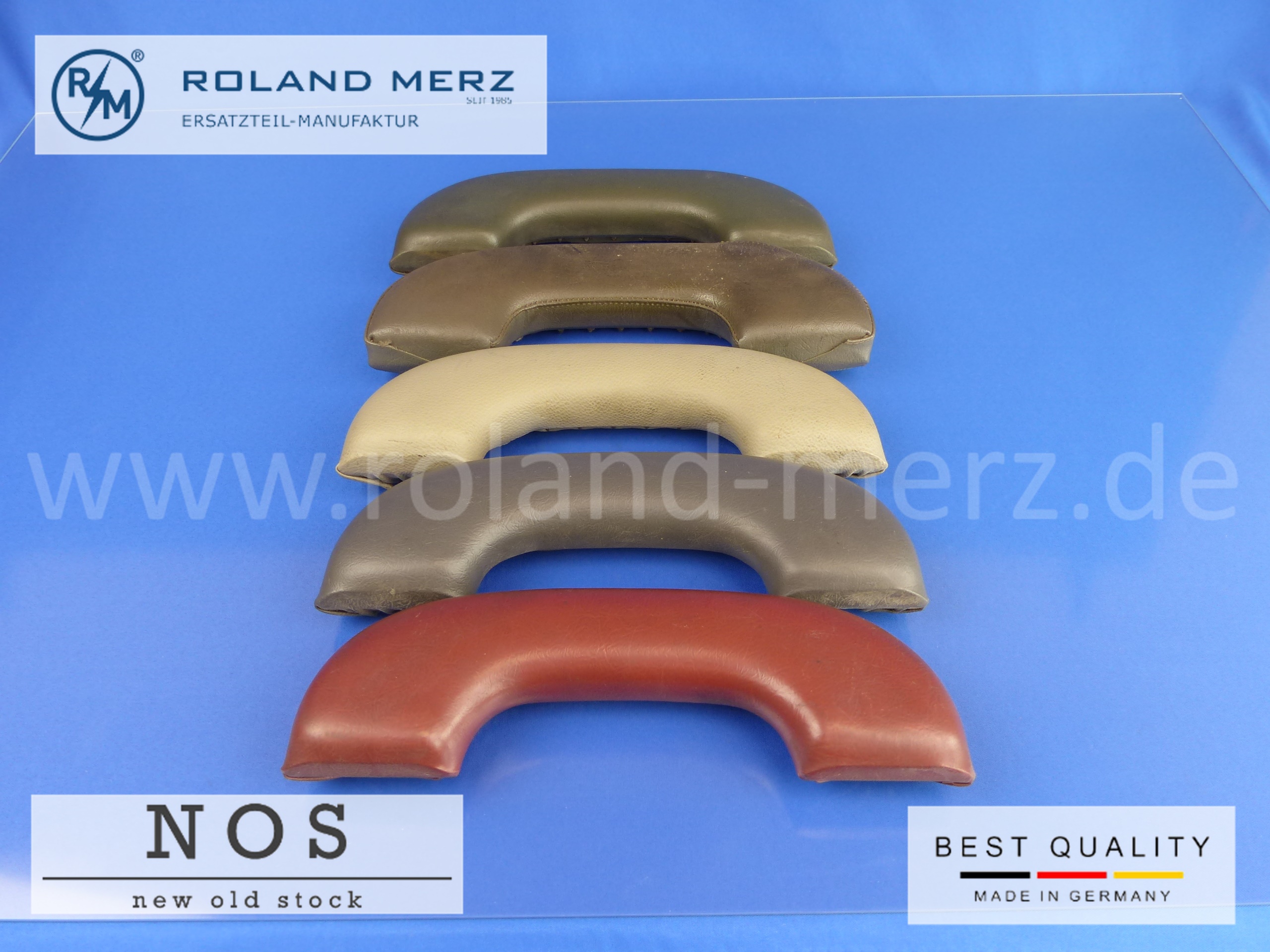 P1170486 101209700101 armrest Mercedes W105, 120, 121, 128, 180