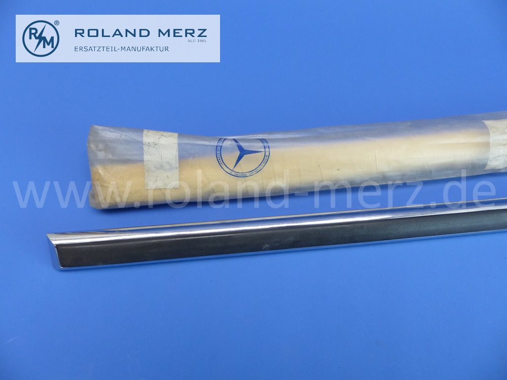 101807200081 1807200081 Zierstab Fahrertür unten mit Gummieinlage, Länge 940mm, Mercedes W180, 220a und 220S bis FG. 65 06179, Original Mercedes Neuteil, NOS 