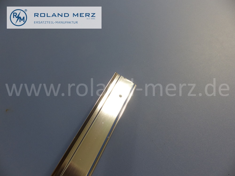 1077252165 Schiene, Abdeckschiene oben, Fahrertür, links, Mercedes C107, Coupé SLC, Länge 735mm, Original Mercedes Neuteil, NOS