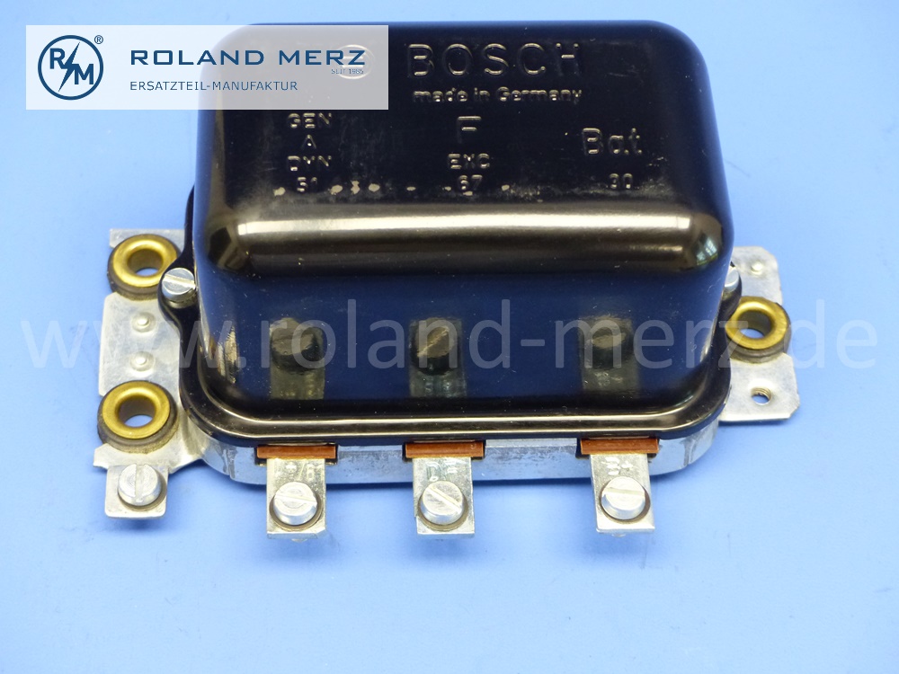 0190309009 Regler, Generatorregler DC, Bosch, 12 V 30 A (UA/14 30A) Mercedes W110, W111, 220SEb Cp/Cb, 220b, 220Sb, 190c, 190Dc, L710, L911, L1113, Renault Caravelle, Skoda 100L, ATLAS, Volvo Penta, Original Bosch Neuteil, NOS