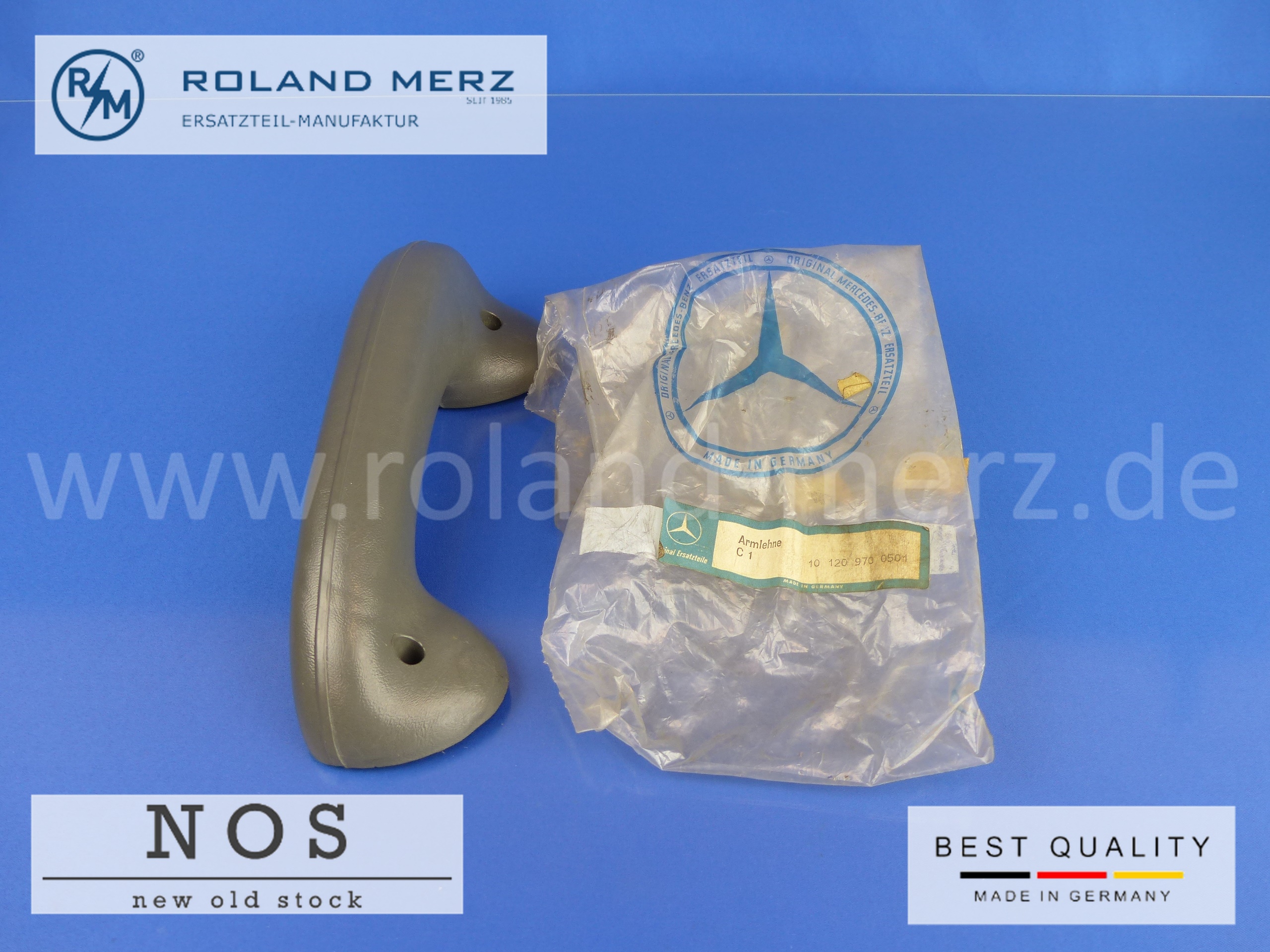 P1170473 101209700501 armrest left grey front and rear door Mercedes W105 W120 W121