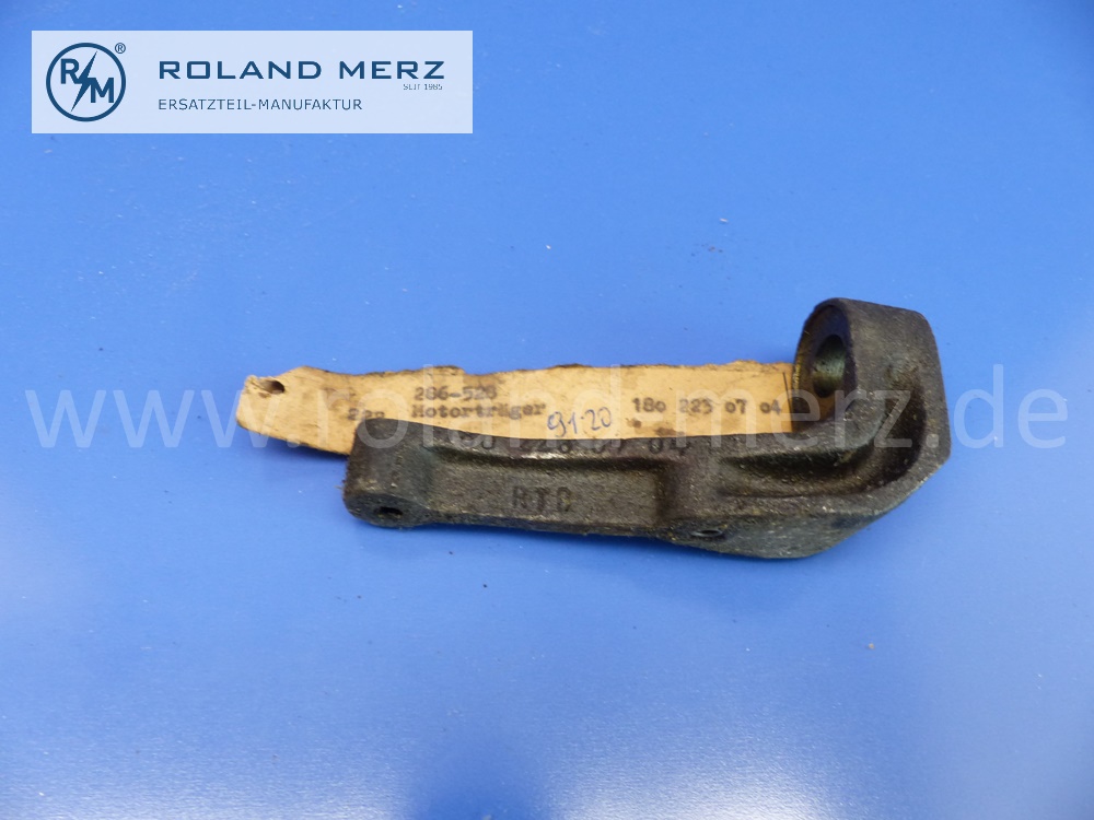 1802230704 Träger Motor, Motorträger, links, Mercedes W105, W128, W180, Ponton, Original Mercedes Neuteil, NOS