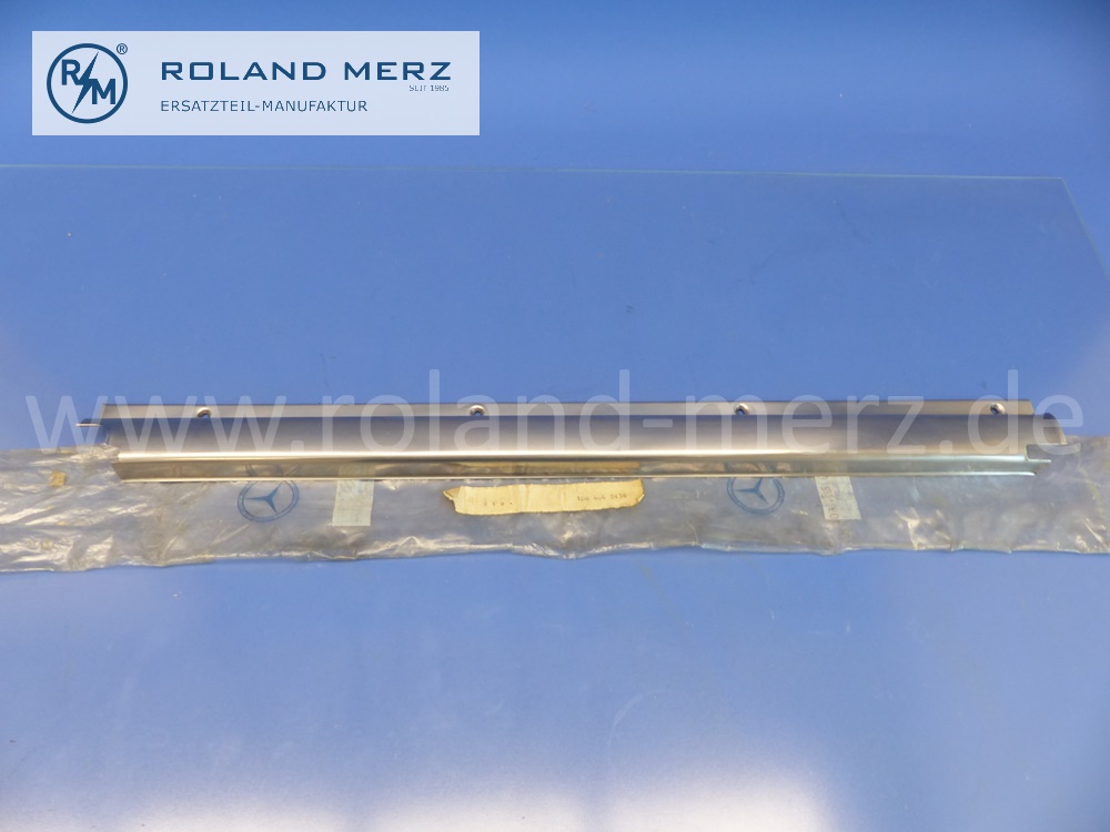 1086860436 Abdeckschiene, Schiene, Fondtür unten rechts, Mercedes W108, 250S, 250SE, 300SEB, Länge 600mm, Original Mercedes Neuteil, NOS