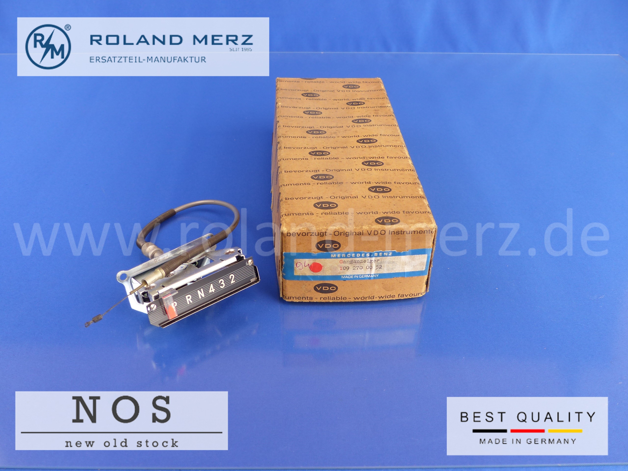 P1190028 1142700352 gear display Mercedes W114 W115