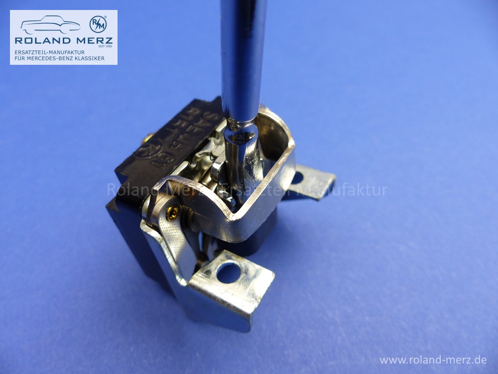 RM-139Katalog Einbauschalter f. Blinklicht u. Lichthupe f. Mercedes-Benz