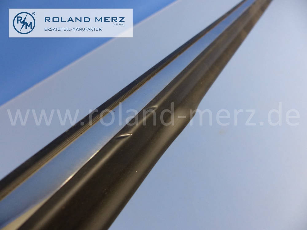 1236981180 Zierstab, Zierleiste, links, Fahrertür unten, Mercedes W123, Länge 1000 mm, Original Mercedes Neuteil, NOS - Druckstelle -