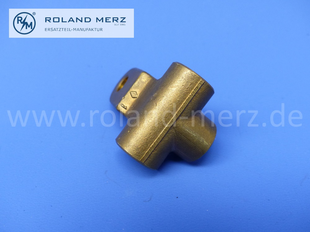 0004284224 Verteiler, Verteilerstück hinten, Mercedes 280SE 3.5, 280SE 4.5, 300SEL, 280SL, 280SLC, 350SL, 350SLC, 450SL, 450SLC, 560SL, original Mercedes Neuteil, NOS 