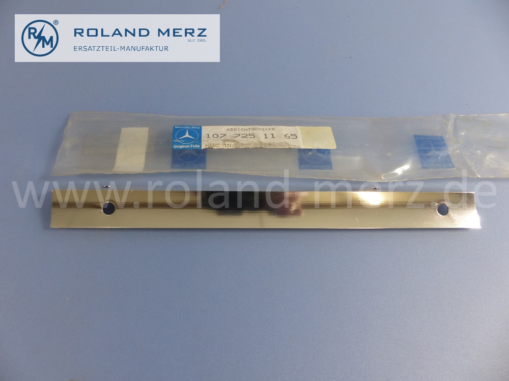 1077251165 Schiene, Abdichtschiene, Chromschiene, Fensterrahmen Tür, hinten links, Länge 275mm, Mercedes R107 roadster, SL, Original Mercedes Neuteil, NOS