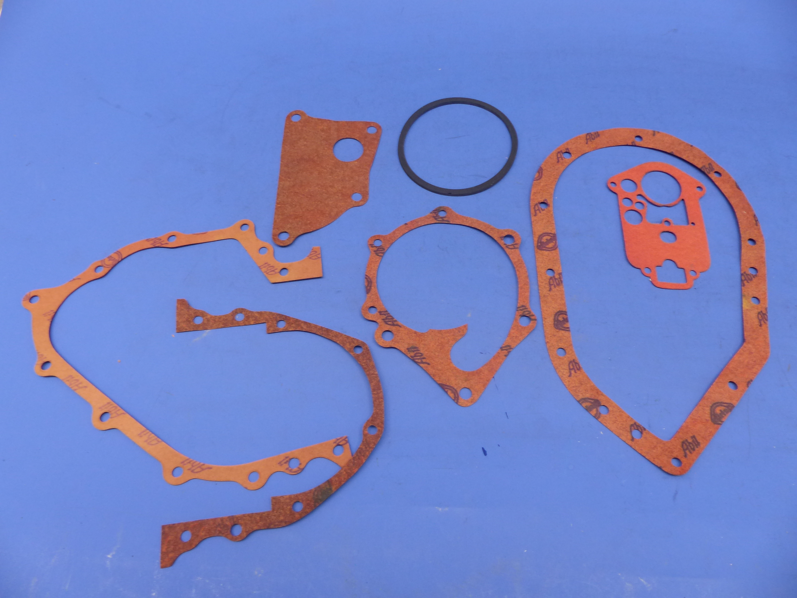 56S12760 Dichtungssatz, Dichtsatz Motor, Fiat, 1,4 ltr. 1400, 1950 / 1953, original Elring Neuteil, NOS - Korkdichtung gerissen -