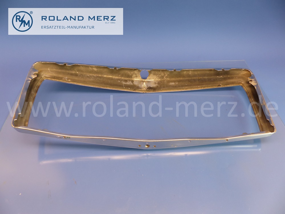 2018880015 radiator grille, chrome plated frame, with Mercedes company sign 2018800088, Mercedes W201, original Mercedes spare-part, NOS - used in top condition -