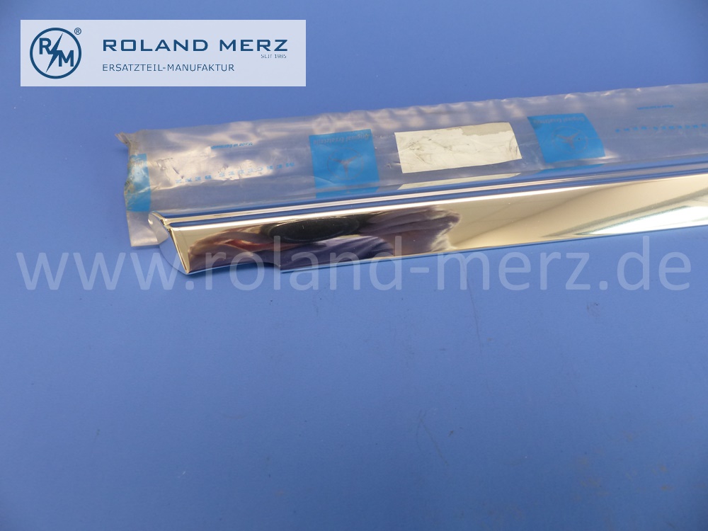 1157380430 Zierstab an Bordkante rechts, Fondtüren, Mercedes W114, W115, 230, 230.6 lang, 220D, 240D lang, Länge 800 mm, original Mercedes Neuteil, NOS