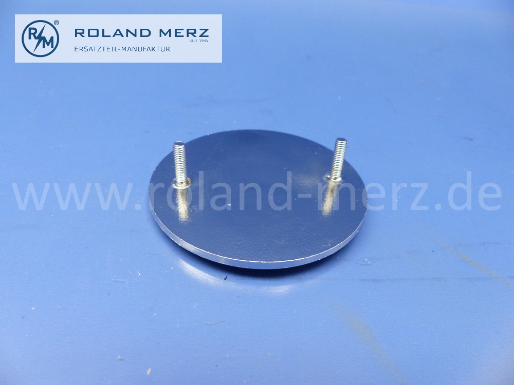 Mercedes-Benz 250,000 km high mileage award, original design, made of enameled heavy copper with 75 mm diameter, 2 M4 threaded bolts for mounting on the radiator grille, Original MB new part NOS