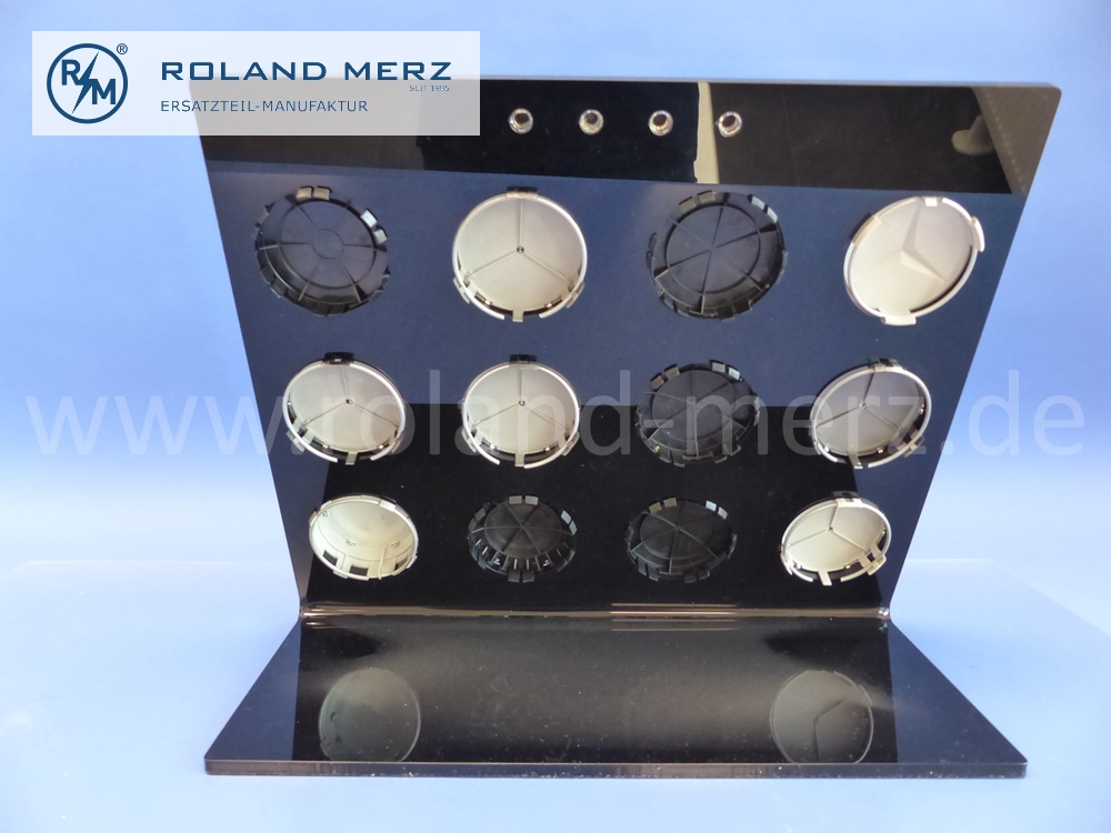 Schautafel, Dekoration, Sonderanfertigung, Rarität, Mercedes Nabenkappen in schwarzer Acryltafel, Eigenfertigung Roland Merz Ersatzteilmanufaktur