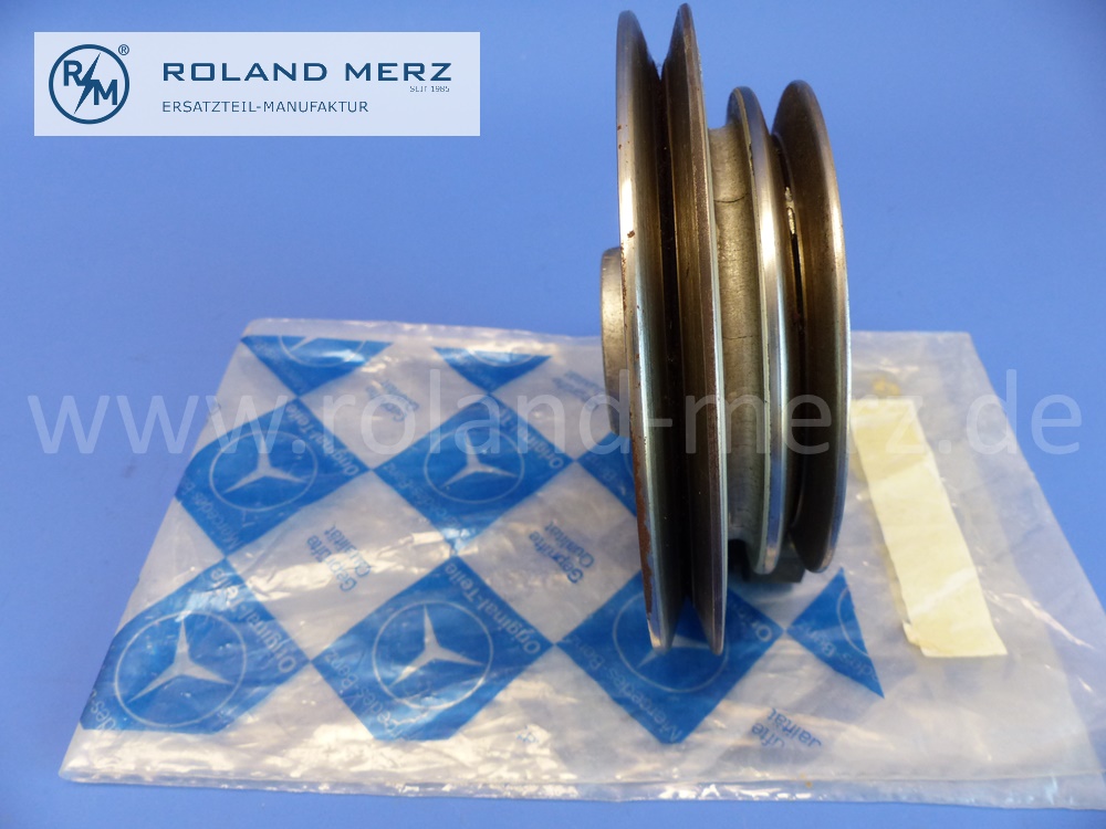 1812001705 pulley on crankshaft, Mercedes M120, OM636, 180, 180D, 180Db, 170DS, original Mercedes spare part, NOS