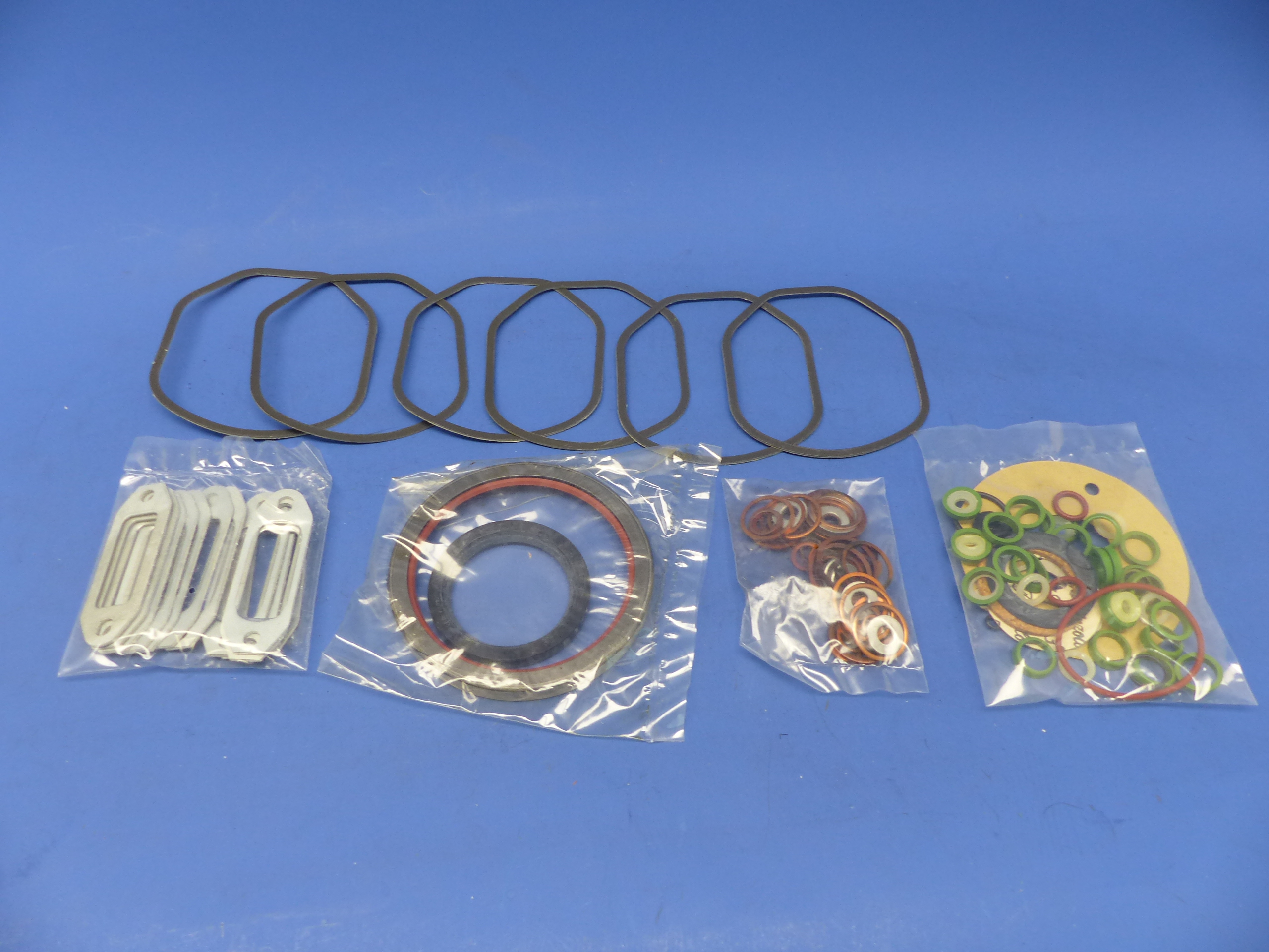 004.111 Dichtungssatz, Dichtsatz Motor, Vollsatz, Deutz F8L812D, Elring alt 0-14732-14, original Elring Neuteil, NOS 