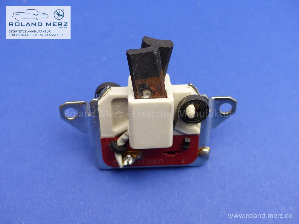 RM-095Katalog Halter mit Kohlenbürsten Bosch 1 124 336 070
