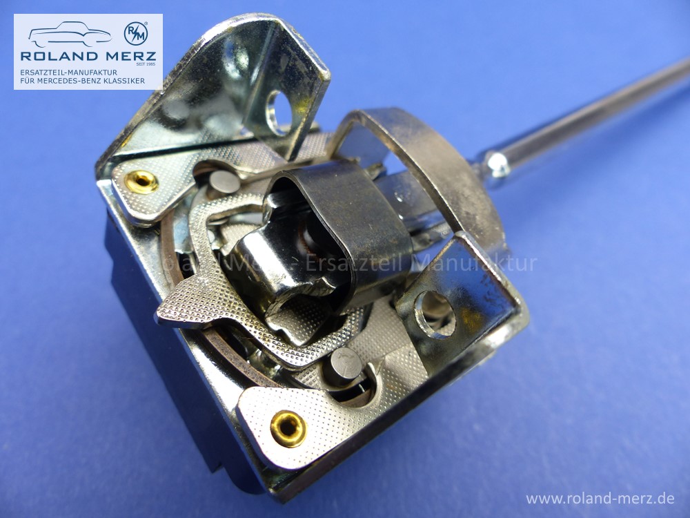 RM-135Katalog Einbauschalter f. Blinklicht u. Lichthupe f. Mercedes-Benz