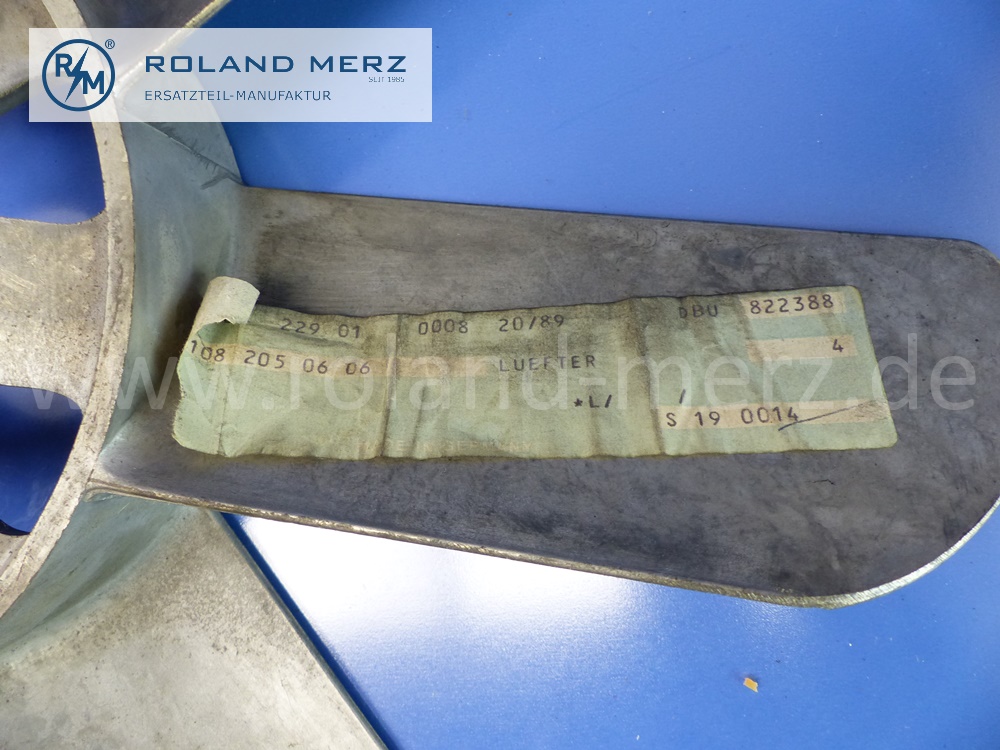 1082050606 Lüfter, Lüfterrad, Lüfterflügel, Mercedes Motoren M100, M129, M130, Original Mercedes Neuteil, NOS - Lagerspuren -