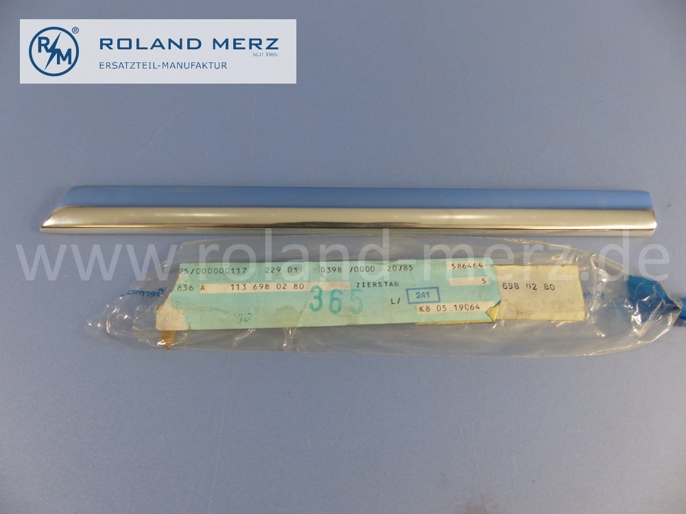 1136980280 Zierstab, Zierleiste, rechts, zwischen Vorderrad und Tür, Mercedes W113, Pagode, 230SL, 250SL, 280SL, Länge 295mm, Original Mercedes Neuteil, NOS