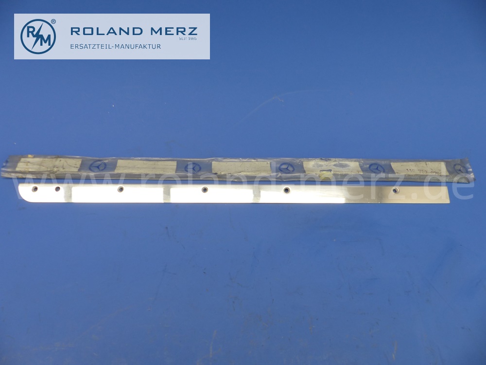 1107820726 Gleitschiene Schiebedach vorne links, Länge 525 mm, Mercedes W110, W111, W112, 190c -220SEb, /Cp, 230S, 300SE, original Mercedes Neuteil, NOS 