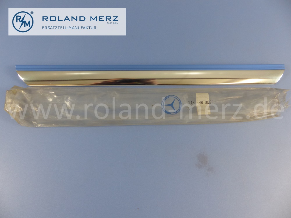 1136980081 Zierstab, Zierleiste, Zierblende, hinten Mitte, Heckmittelstück, Mercedes W113, Pagode, 230SL, 250SL, 280SL, Länge 495mm, Original Mercedes Neuteil, NOS