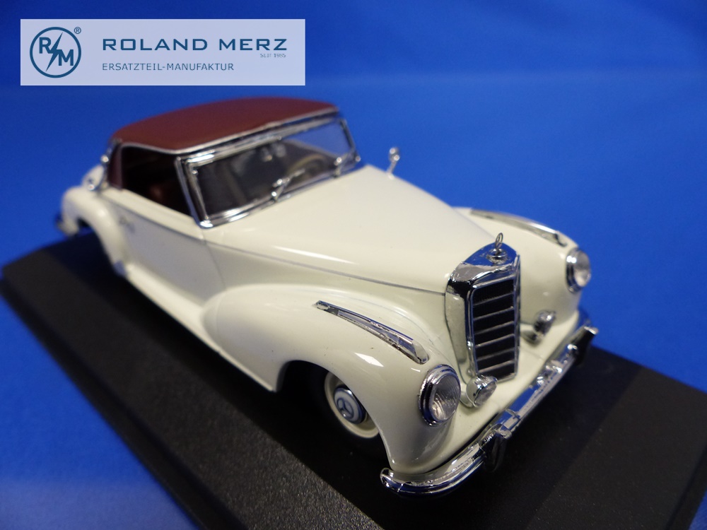 032341-07 Mercedes-Benz 300 S Cabriolet weiss/braun - Minichamps PMA 1:43