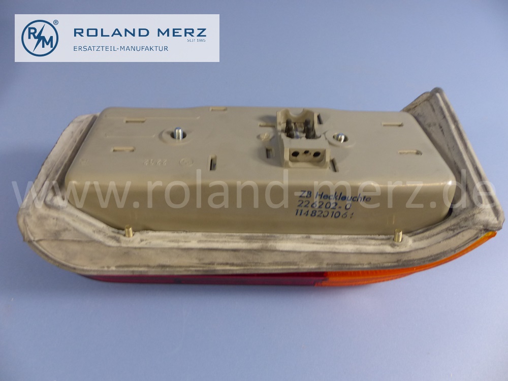 1148201064 Schlussleuchte, Heckleuchte, Rückleuchte, rechts, neuere Ausführung, Mercedes W114, W115, Strich 8, Original Mercedes Neuteil, NOS 