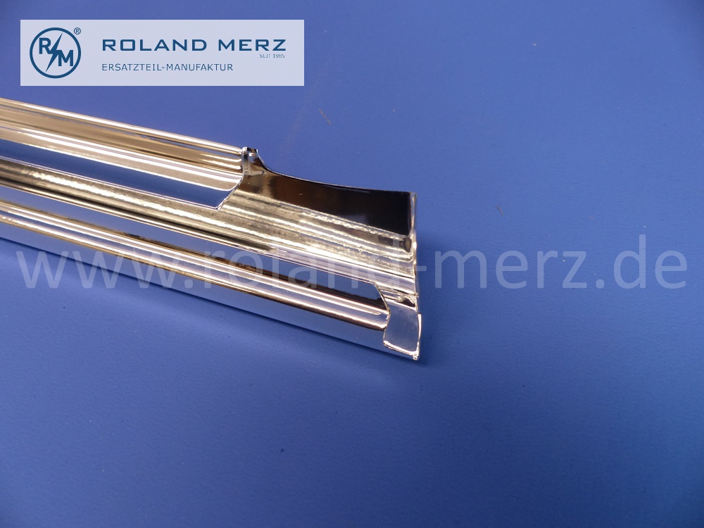 1157380230 Zierstab an Bordkante, rechts, Fondtür, Länge 940mm, Mercedes W114, W115, Strich 8, Original Mercedes Neuteil, NOS 