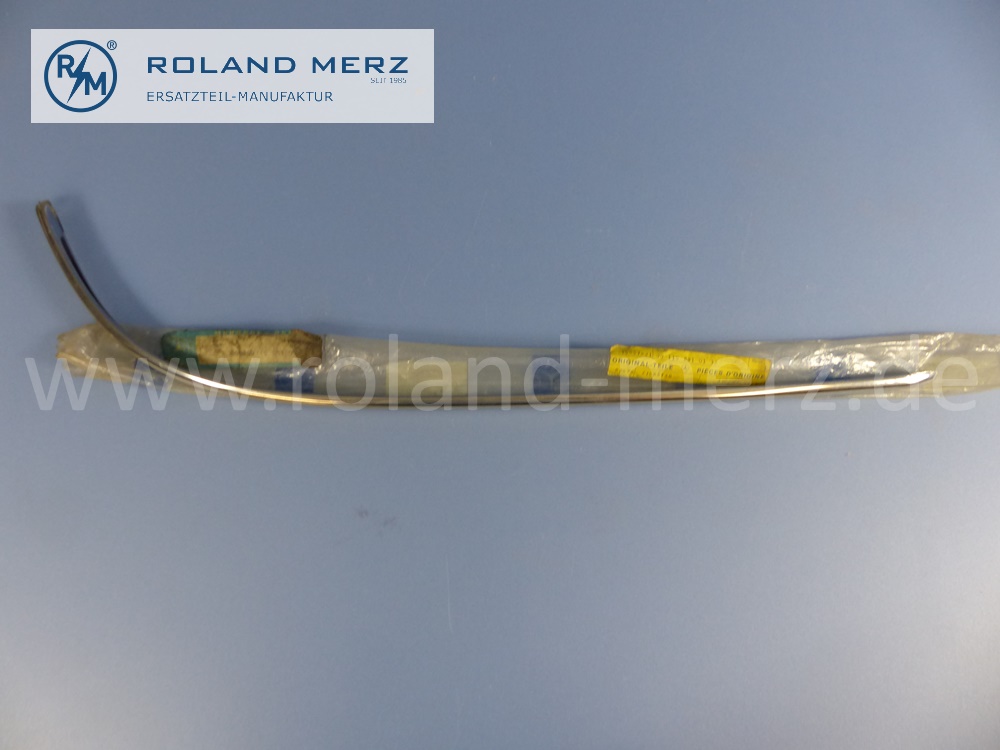 1158810132 Zierstab Kotflügel vorne links, Mercedes W114, W115, Strich 8, Original Mercedes Neuteil, NOS 