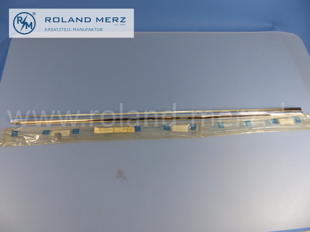 1087380130 Zierstab, Zierleiste, links, Fondtür Bordkante, Mercedes W108, Länge 965 mm, Original Mercedes Neuteil, NOS