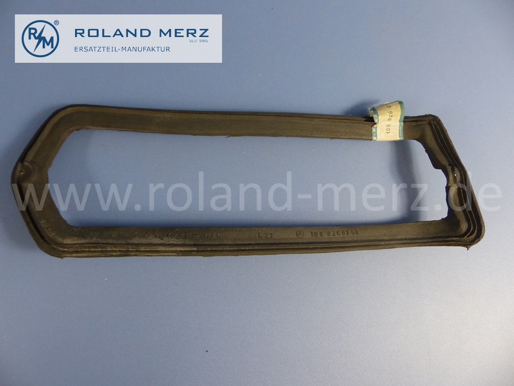 1088260158 Dichtung, Dichtrahmen Rücklicht, links, Mercedes W108, W109, Original Mercedes Neuteil, NOS 