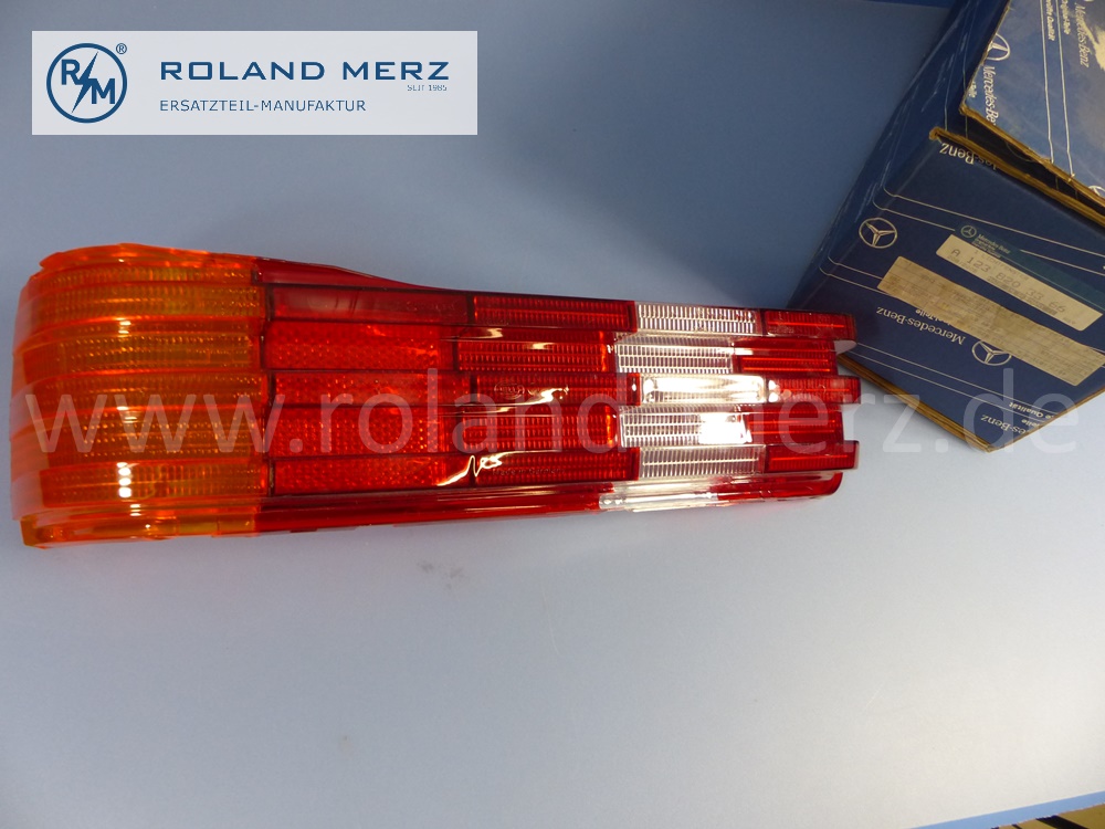 1238203366 Lichtscheibe, Abdeckglas Rücklicht links, Limousine, Mercedes W123, Original Mercedes Neuteil, NOS 